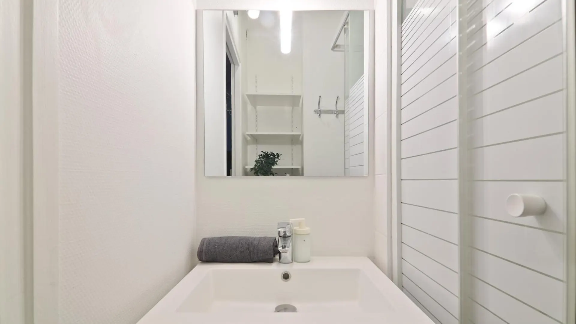 Heart Of Paris - Studio - 2P - Invalides Free Netflix Apartment